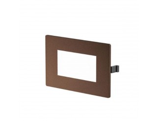 GEA LED Segnapassi.Struttura in policarbonato da incasso per scatola 503 non inclusa. Finitura placchetta in marrone.Modulo LED