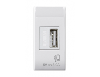AVE Caricatore USB tipo A, Domus S44, colore RAL 9010, 3A alimentazione 240V